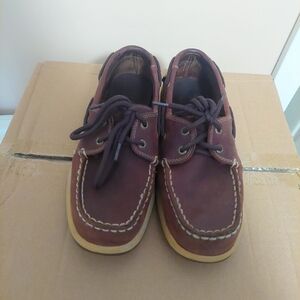 Boy's Sperry deck shoes